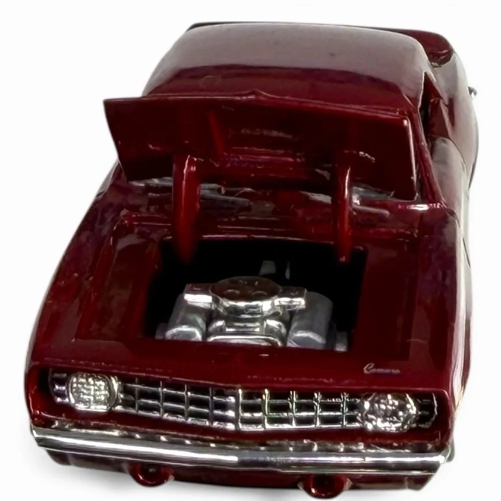 1969 Chevy V-8 Camaro SS 350 Collectible‎ 1/64 Scale Diecast Diorama Model